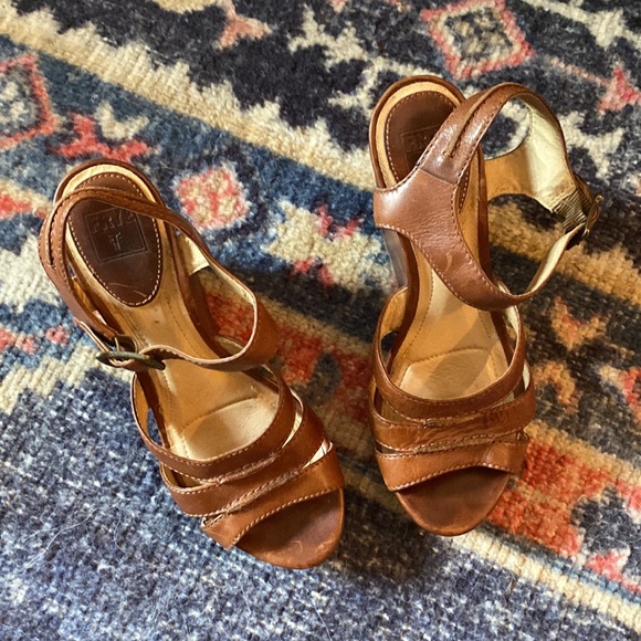 Frye Platform Sandals - Picture 2 of 6
